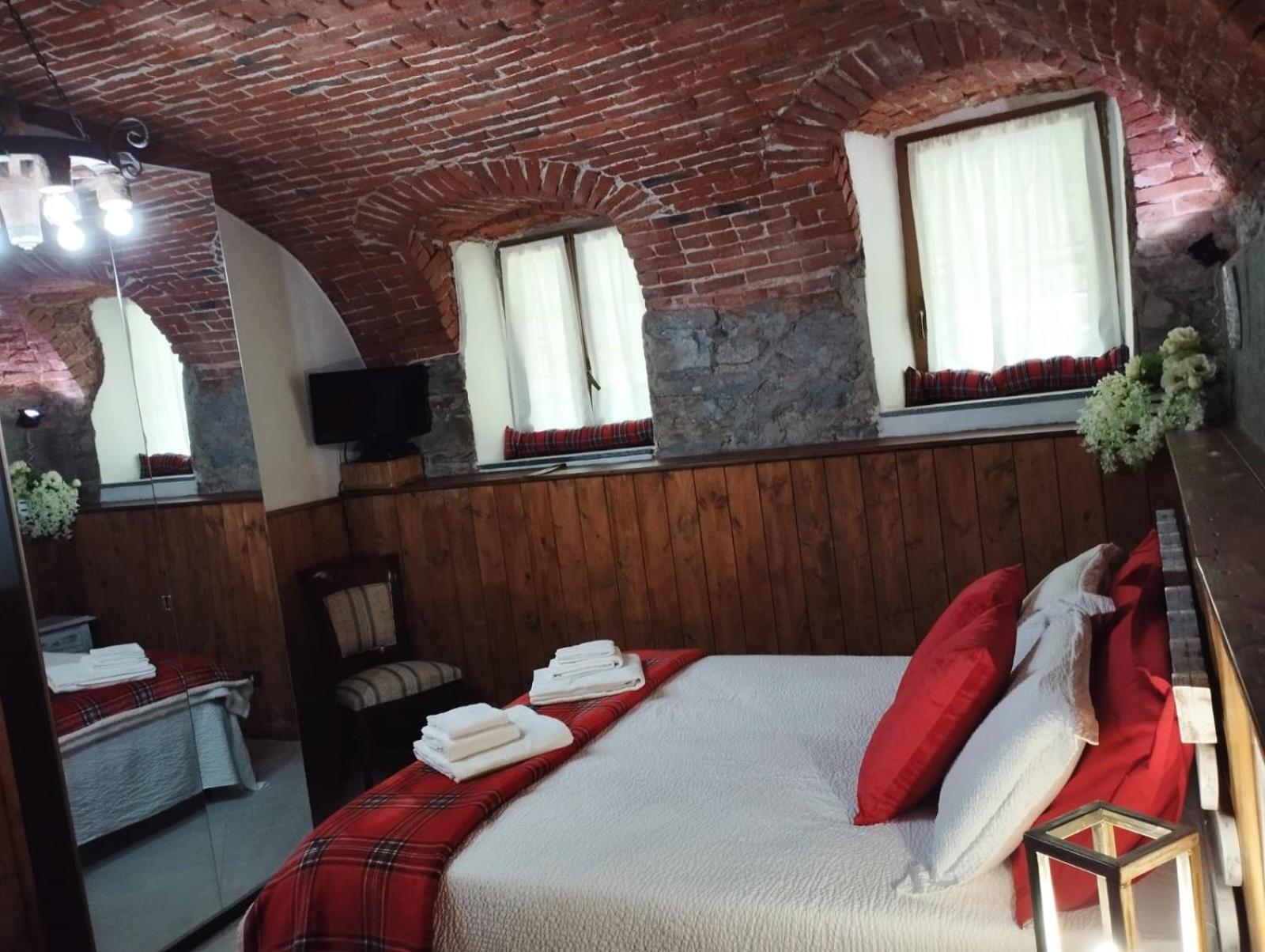 La Ghita Bed & Breakfast Sparone Ngoại thất bức ảnh